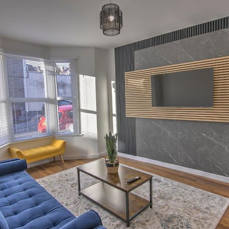 Stunning Brand New Home In St George Bristol Eksteriør bilde